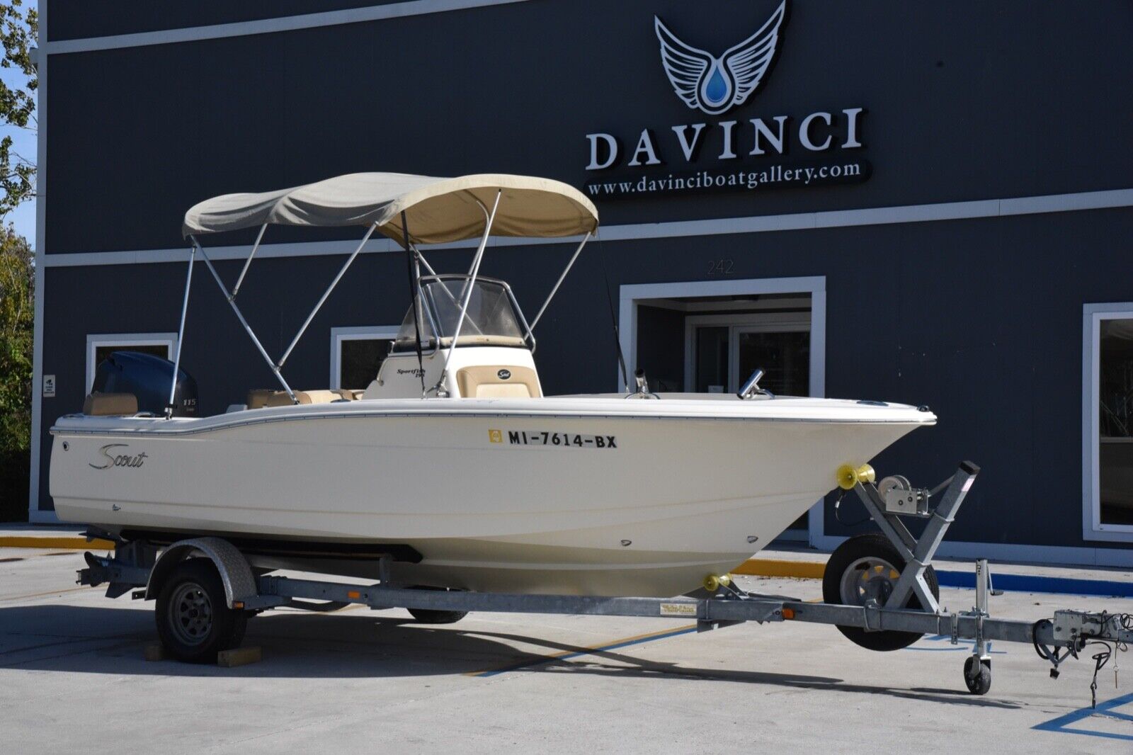 2013 Scout 195 Sportfish Bay Boat Yamaha F115 (only 165 Hours!)
