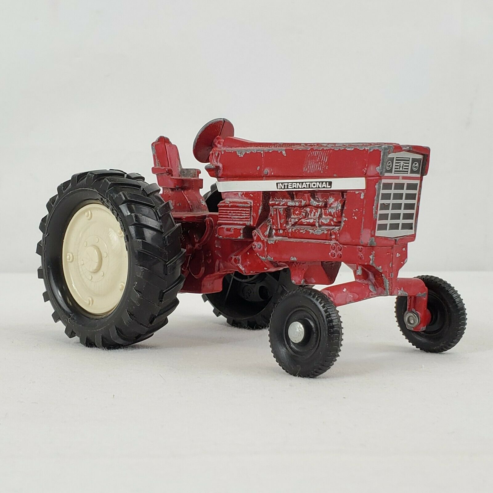 Vintage ERTL International Red Toy Farm Tractor - 5