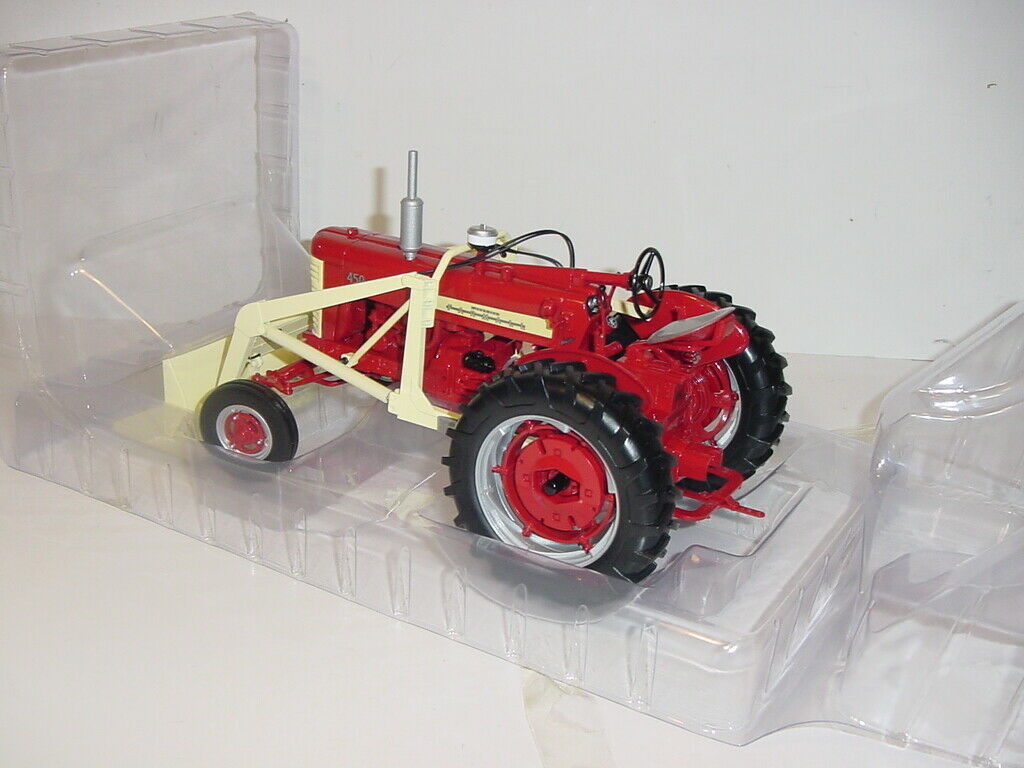 1/16 High Detail Farmall 450 Wide Front Tractor W/loader By Speccast Nib!